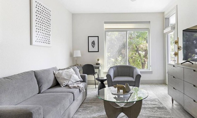 Near East Side Apartment | Landing at 120 Ninth Street - 1 Bedroom in Downtown