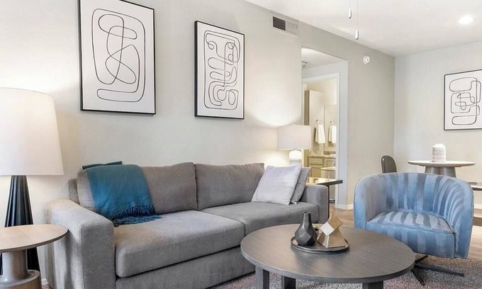 The Islands Apartment | Landing at Alcove at the Islands - 1 Bedroom in The Islands