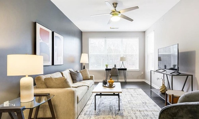 Chapel Hill Apartment | Landing at Blu on Farrington - 1 Bedroom in Woodland Acres