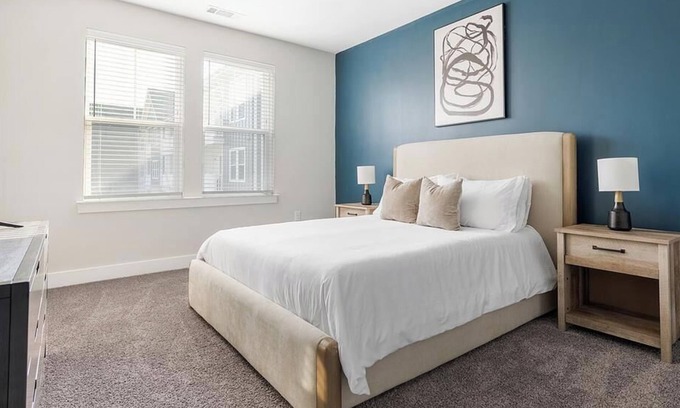 Matthews Apartment | Landing at Chestnut Farm - 2 Bedrooms in Stallings