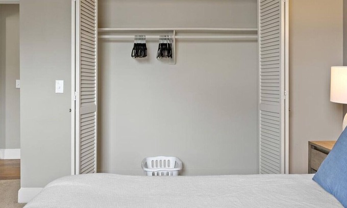 Green Hills Apartment | Landing at Chowning Square - 2 Bedrooms in Green Hills