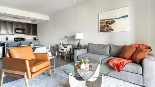 Fort Myers Apartment | Landing at Colonial Commons - Fort Myers