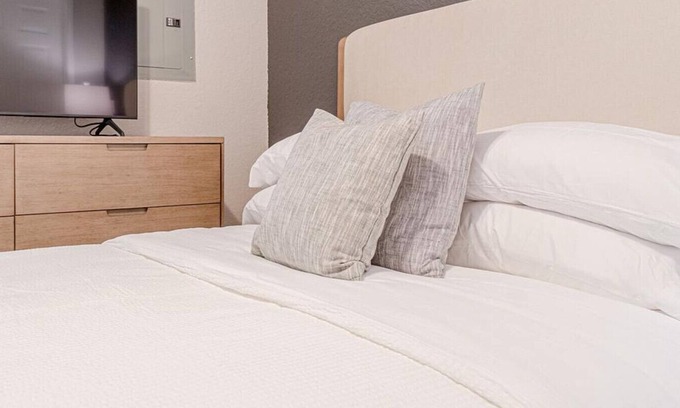 Antioch Apartment | Landing at Discovery at Mountain View - Studio in Downtown Antioch