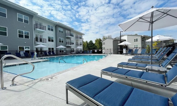 Concord Apartment | Landing at Emery Villages - 1 Bedroom in Concord