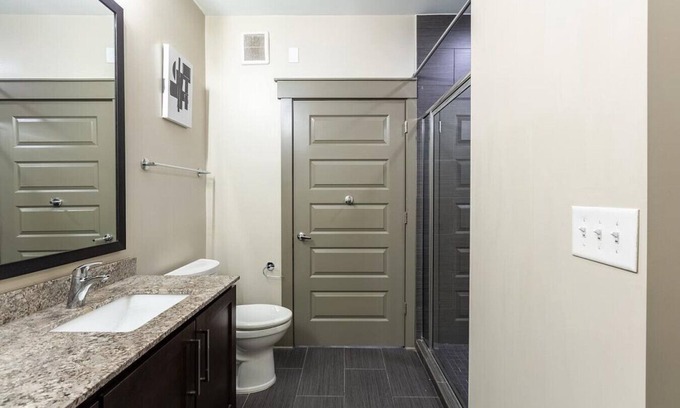 Vickery Meadow Apartment | Landing at Galleries at Park Lane - 1 Bedroom in Vickery Meadow