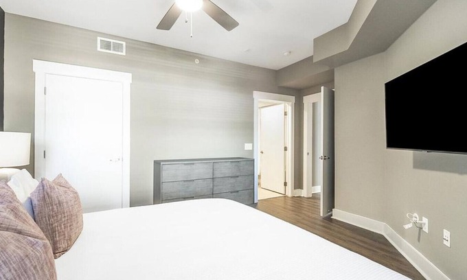 Allandale Apartment | Landing at Haus 5350 - 2 Bedrooms in Allandale