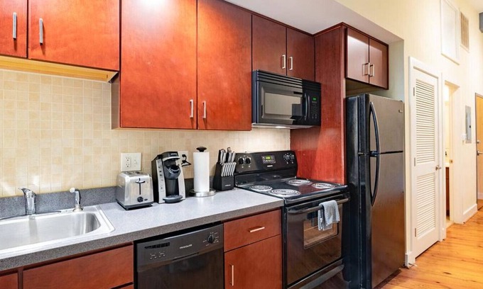 Petersburg Apartment | Landing at Mayton Transfer Lofts - Studio in Downtown Petersburg