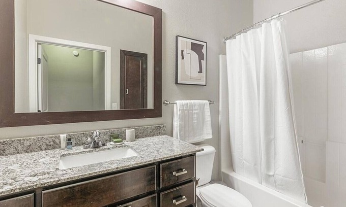 Minnetonka Apartment | Landing at Overlook on the Creek - 1 Bedroom in Downtown Minnetonka