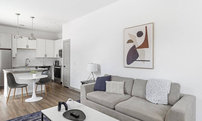 Fort Worth Apartment | Landing at Skyline Prairie - 1 Bedroom in North.
