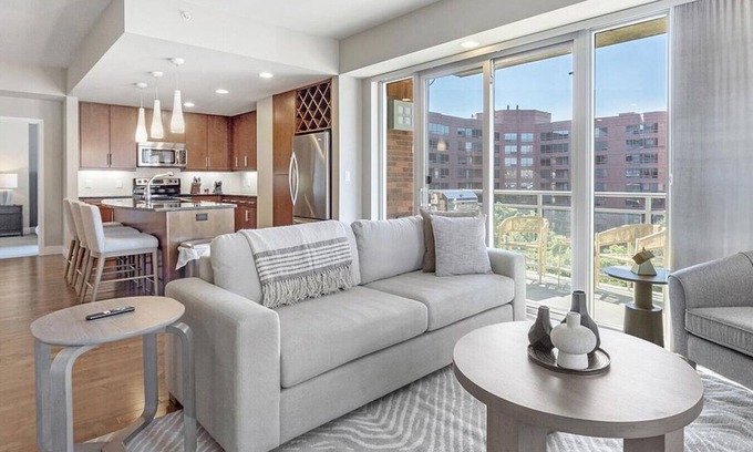 Cherry Creek Apartment | Landing at The Seasons of Cherry Creek - 2 Bedrooms in Cherry Creek