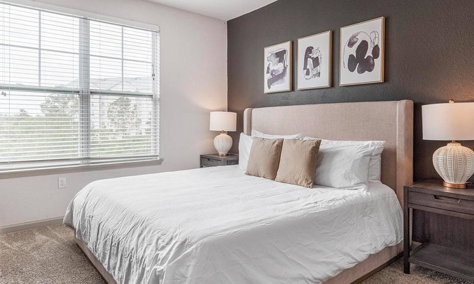 Newberry Apartment | Landing at Vanguard - 2 Bedrooms in Newberry