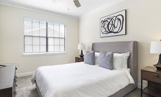 Energy Corridor Apartment | Landing at Village on Memorial Townhomes - 3 Bedrooms in Energy Corridor