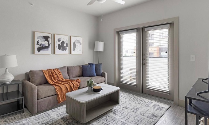 South Arlington Apartment | Landing | Beautiful 1BD, Game Room, Clubhouse