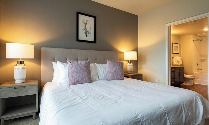 Austin Apartment | Landing | Chic 1BD, Courtyard, Pool