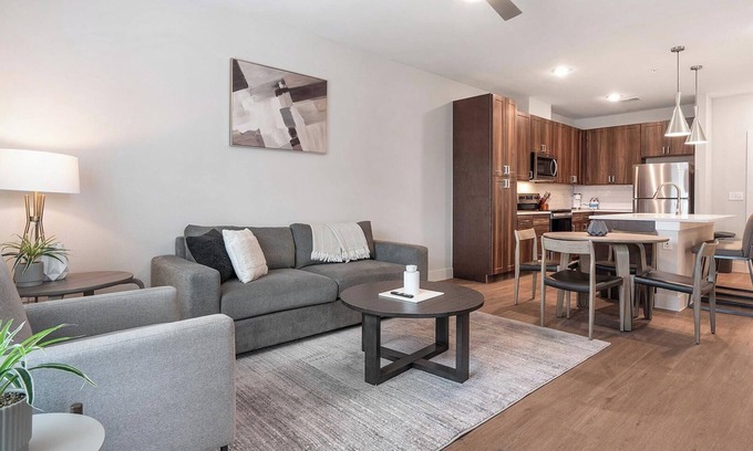 Seguin Apartment | Landing | Chic 1BD, Pool, Gym