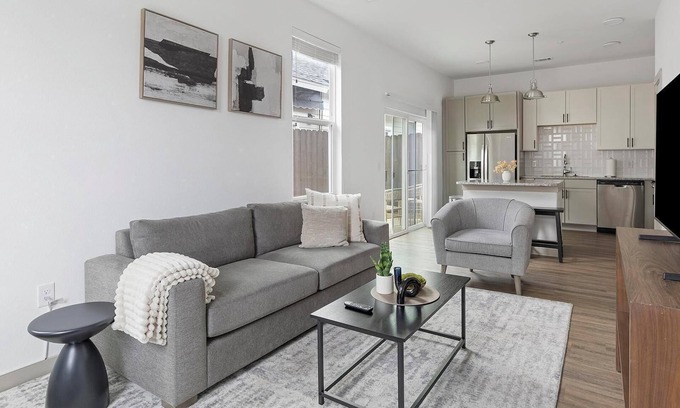 Fort Worth Apartment | Landing | Chic 1BD, Yoga Studio, Pool