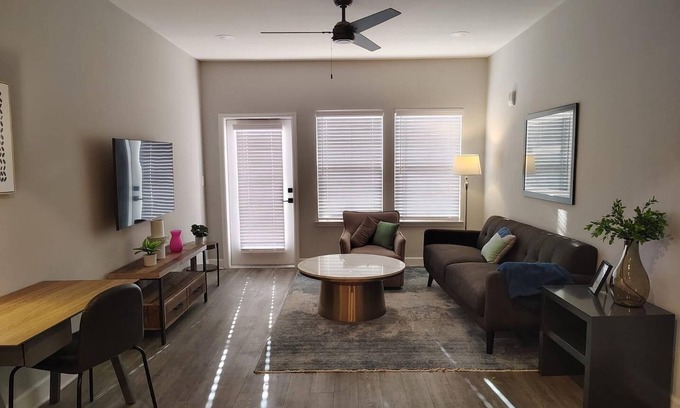 Newberry Apartment | Landing | Chic 2BD, Pool, Gym