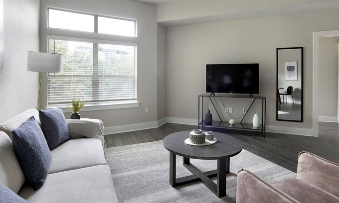 Nassau Bay Apartment | Landing | Incredible 1BD, Pool, Clubhouse