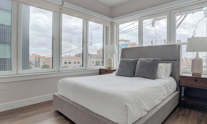 Kensington Apartment | Landing | Incredible 1BD, Clubhouse, Gym