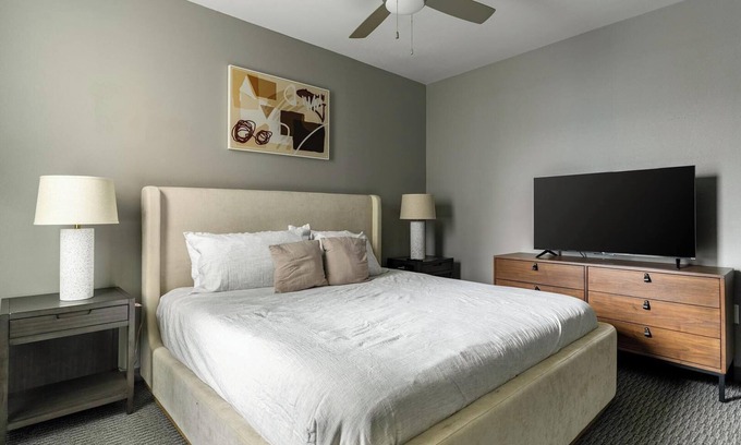 University District Apartment | Landing | Modern 2BD, Clubhouse, Game Room