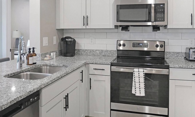 Fort Myers Apartment | Landing | Spectacular 2BD, Yoga Studio, Pool