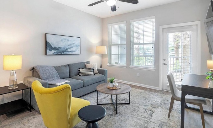 Land O' Lakes Apartment | Landing | Stylish 1BD, Pool, Clubhouse