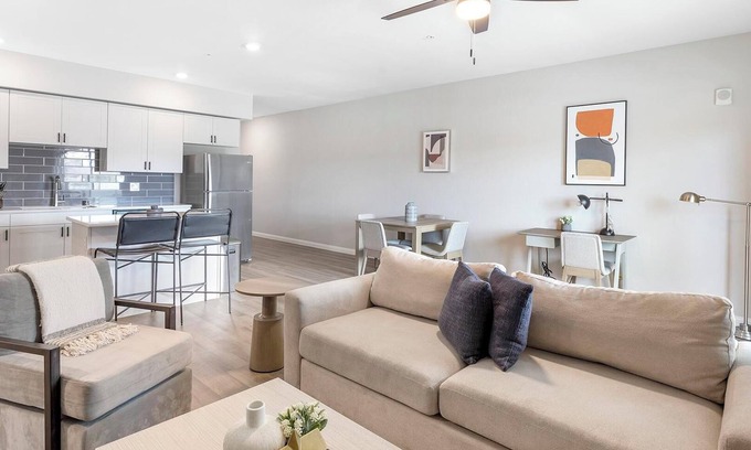 Townsite Apartment | Landing | Stylish 1BD, Rooftop Lounge, Pool