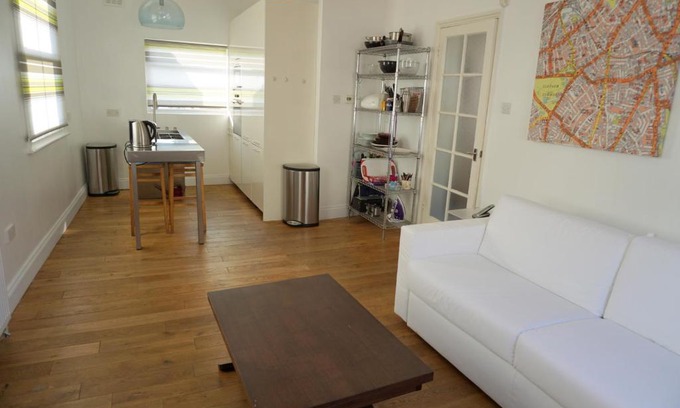 Larkhall Apartment | Landor Road London Apartment