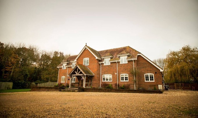 New Forest District Other | Langford Farmhouse, New Forest National Park w/hot tub & cinema lounge