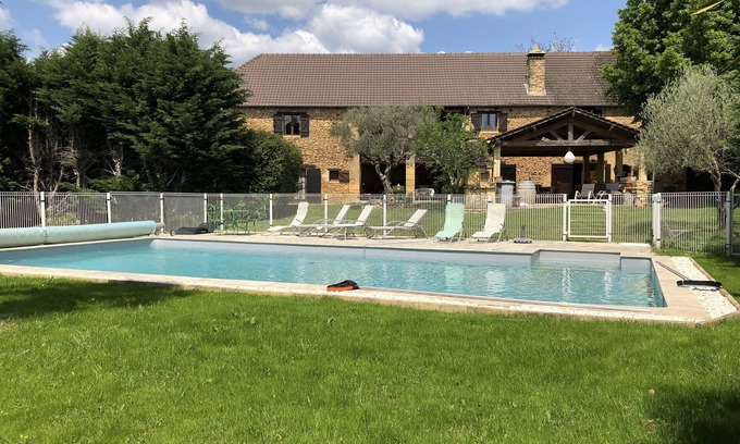 Proissans Bed & Breakfast | Langlade barn