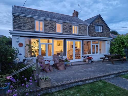 Crantock House | Langurra