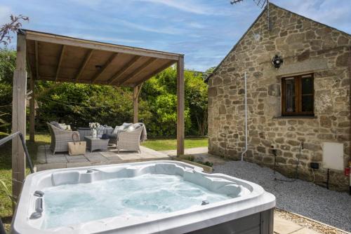 Lanhydrock House | Lanhydrock Barn, Lanhydrock