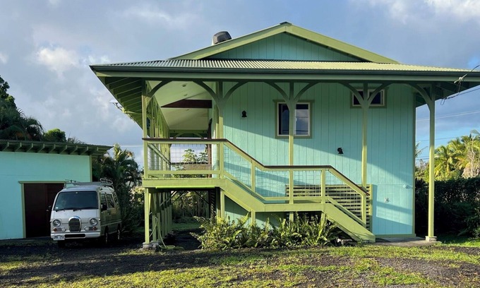 Kehena Cottage | Lani One’ā: A Handcrafted Island Sanctuary with Seaside Community & Aloha Spirit