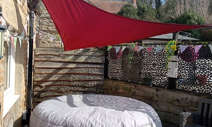Wykeham Cottage | Larch Cottage Ruston with hot tub (dogs go free)