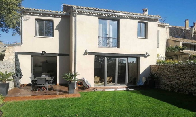 Arpaillargues-et-Aureillac House | Large renovated and tastefully decorated village house, 4 km from Uzès