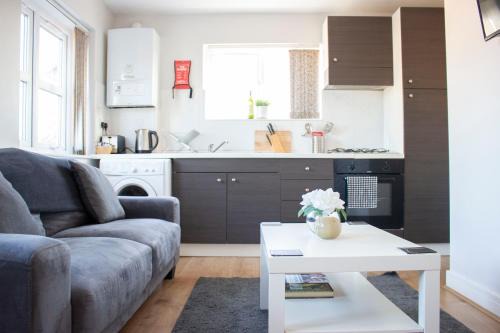 Loughborough Apartment | Large 1st Floor Open Plan Apartment