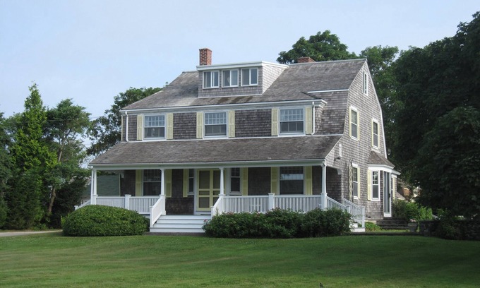 Little Compton House | Large, airy house with lots of outdoor space -- May through mid-June available!