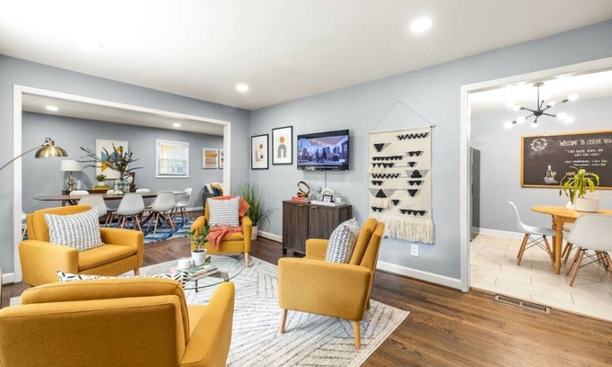 Collier Heights House | Large and Luxurious Modern Reno 10 min from DT ATL