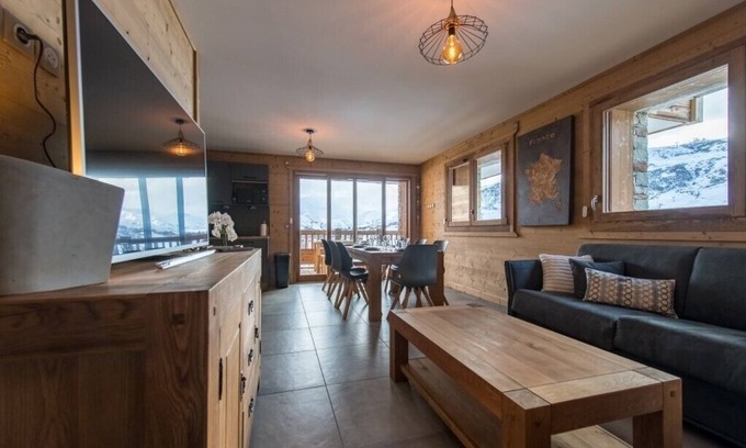 La Toussuire Apartment | Large apartment up to 8 guests