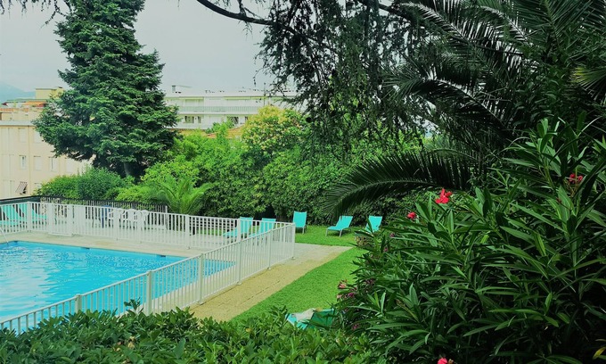 Saint-Sylvestre Apartment | LARGE APARTMENT WITH POOL NICE