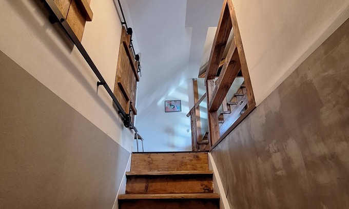 Bielefeld Apartment | Large central apartment in Bielefeld for up to 8 people.