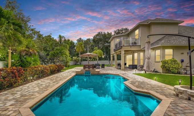 Clearwater House | Large Clearwater Family sleeps 10+