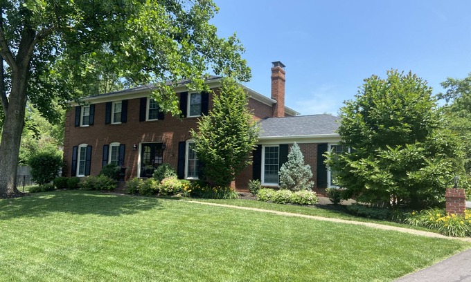 Northfield House | Large Derby or PGA Championship rental home with pool!