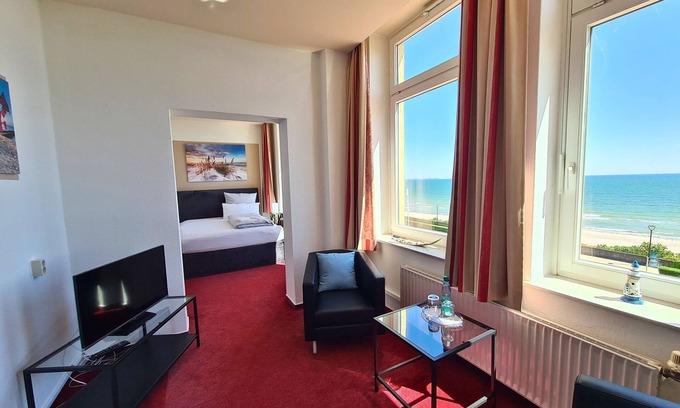 Haffkrug House | Large double room with sea view approx. 35 m² - Zeitlos Hotel