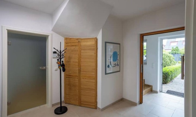 Reppenstedt Apartment | Large dream apartment with garden - 4 bedrooms