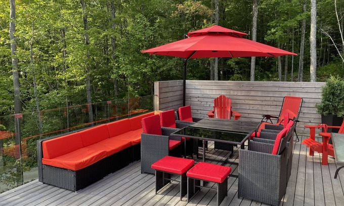 Eastman Cottage | Large Eco Passive Chalet + Hot Tub/6 bedrooms (14 pers.)