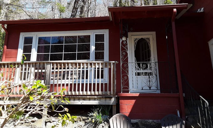 Chimney Rock Cabin | Large Family Cabin with Fabulous view.