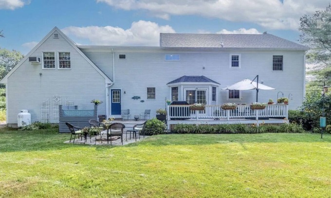 Cape Elizabeth House | Large Family Friendly Home in Cape Elizabeth, Maine