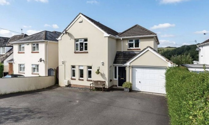 Bishops Tawton House | Large family home, stunning views and massive sunny terrace - close to beaches!