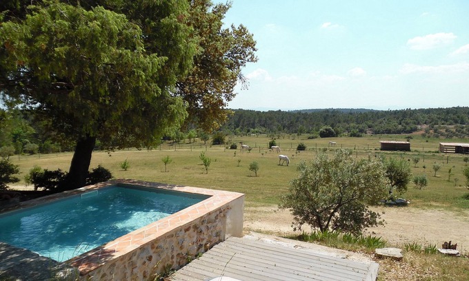 Aups Cottage | Large gîte near St. Moritz Cross, Gorges du Verdon